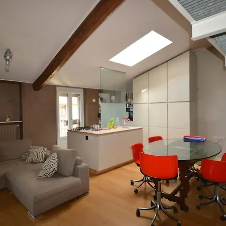 Apartment Luminous Designed Rooftop In Life District