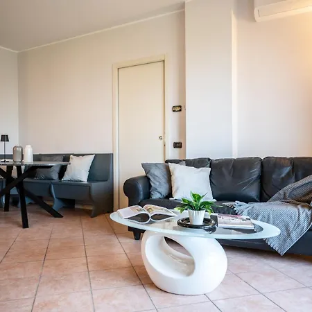 Lejlighed Vivimihome-norico 2 Bedrooms 1 Bathroom With Balcony Milano