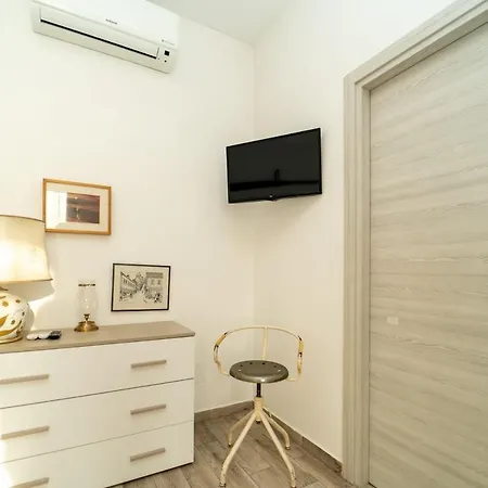 Large Modern With Wifi And Ac شقة