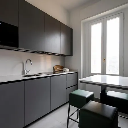 Apartman Bright Floor Flat With Balconies & Ac - Loreto & Porta Venezia Milánó