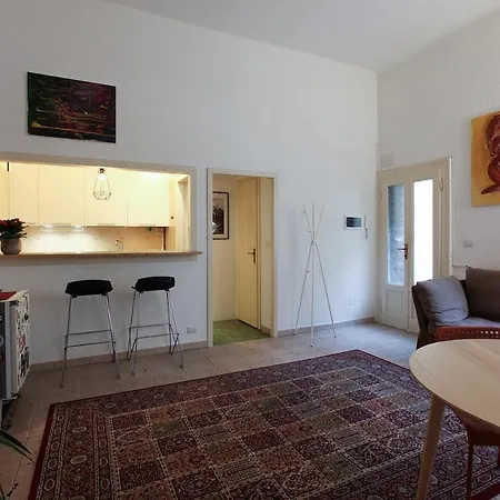 アパート La Casa Di Irene - Bright In The Navigli Area *