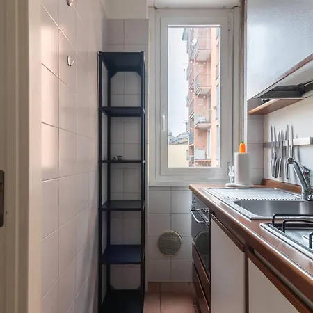 Bilocale Accogliente E Completo In Via Stilicone *