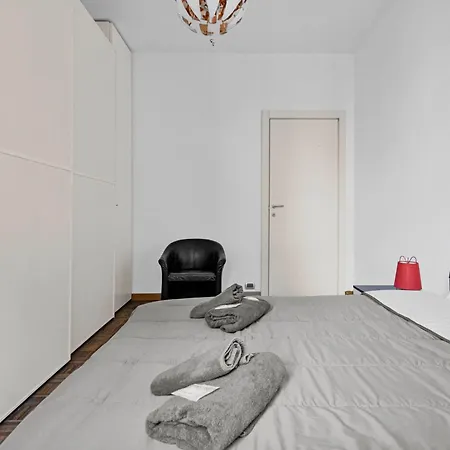 Mar19 Ampio E Luminoso A Comfort E Metro A Due Passi * ميلان