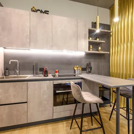 Urban Loft Caracciolo74 Metro M5 - Comfort, Style *