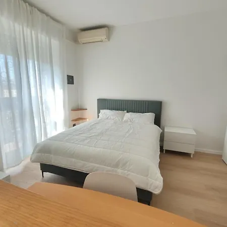 Quiet And Bright, Oasis Of Peace In Ac, Wifi * Milaan
