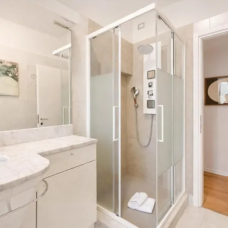 Elegant 3br 15 Min Walk To The Duomo, 2 Min To Sempione Milano