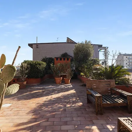 300m - Smart Terrace - Wi-fi Apartment *