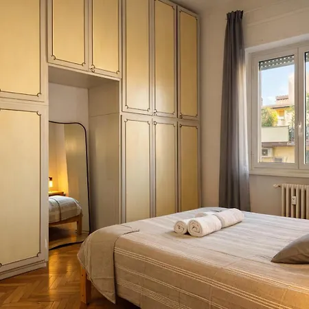 Appartamento 3 Bedrooms Separate 1 Min Walk From Brera, 15 Min Duomo Milano