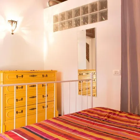 Bilocale A Porta Venezia アパート ミラノ