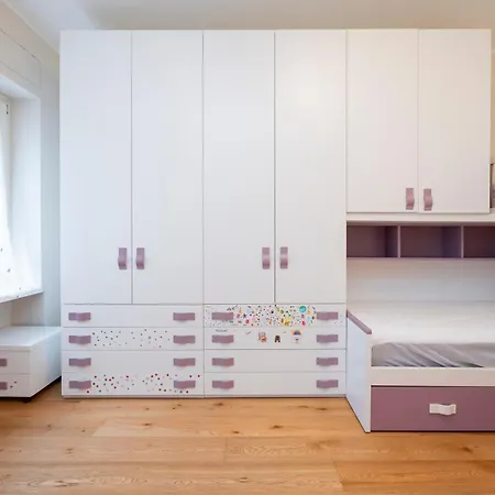 I Host - Nazario Sauro 14 Mediolan