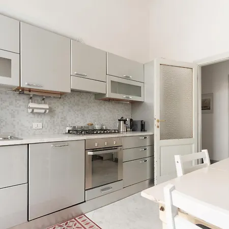 Lägenhet Guesthost - Cozy Terrace Pagano M1