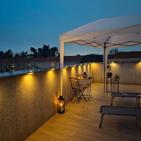 Апартаменты Bright With Terrace And Free Parking *