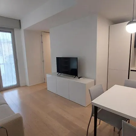 Appartamento Design In Porta Venezia - Milano