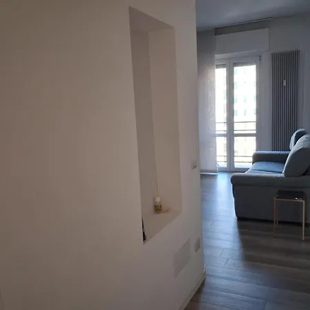 Stylish Renovated Flat In The Heart Of Tortona Design District ميلان