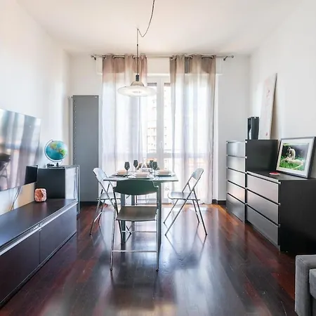 Apartment Designer Between Brera And Arco Milan