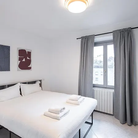 Appartement Moderno Bilocale In Via Tortona A 500m Dai Navigli *