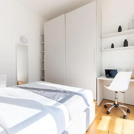 Appartamento Duomo-navigli 8 Min Walk - With Terrace