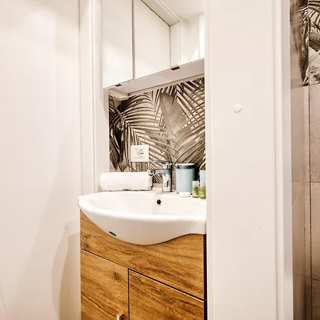 Domusmi Tadino 30 Apartamento *