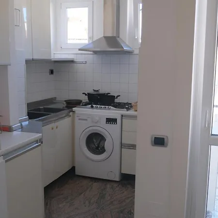 Апартаменты Rooftop Suello 9 - Terrazza Privata A