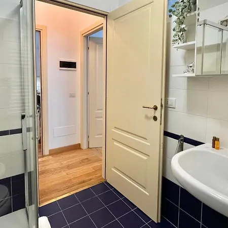 Accogliente Bilocale Con Due Balconi Vicino Metro M5 Apartmán Milán