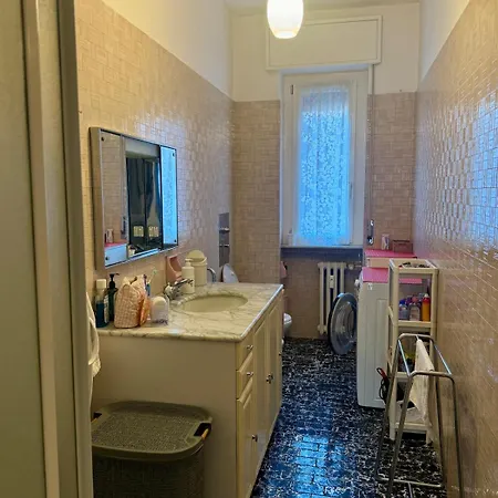 Two Bedroom In Isola Lägenhet *