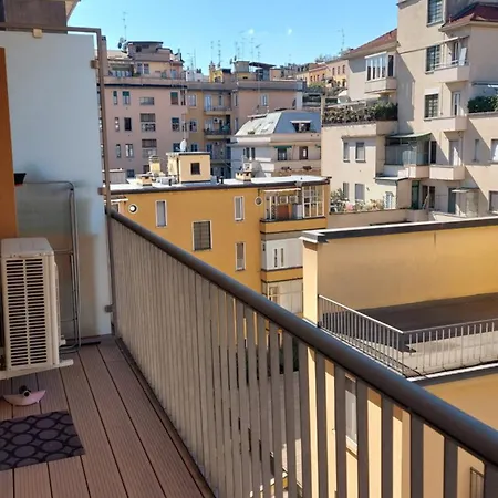 Lägenhet Design In Porta Venezia - *