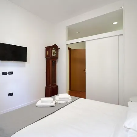 Stayeasy Filzi41 - 2 Bedrooms 2 Baths - Station