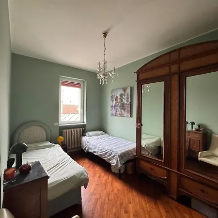 Three Bedrooms, Sunny, Quite In Isola Neighborhood Apartment