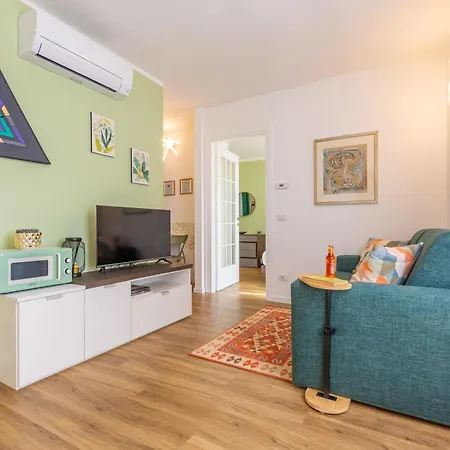 Appartamento Il Glicine - Vista Mozzafiato, Zona Isola, Vicino Metro M3 M5 E Stazione *