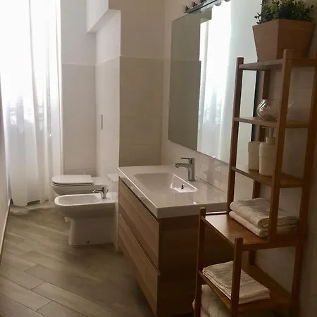 Casarudy-2 Bedrooms & Bathrooms Station Appartement Milan