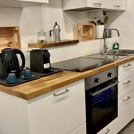 Paradise House Intero * מילאנו