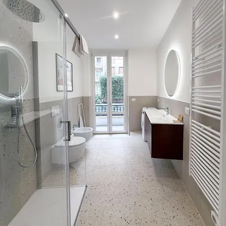 Orange In The Heart Of 밀라노