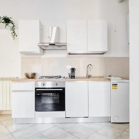 Apartmán Domusmi Fioravanti 12 *