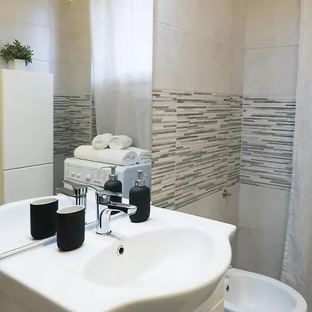 Appartamento Urban House Romolo Garden View - Navigli Milano