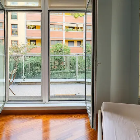 Apartamento The Boutique - Duomo & Bocconi - With Terrace - Center Milán
