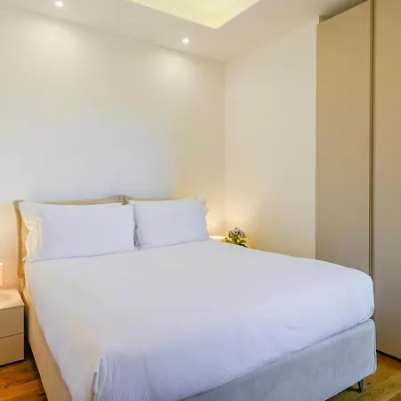 Appartamento Station - Modern With Balcony *