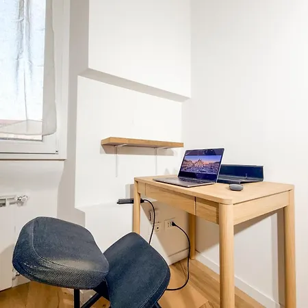 Modern Two-room With Balcony 2km From The Center アパート *
