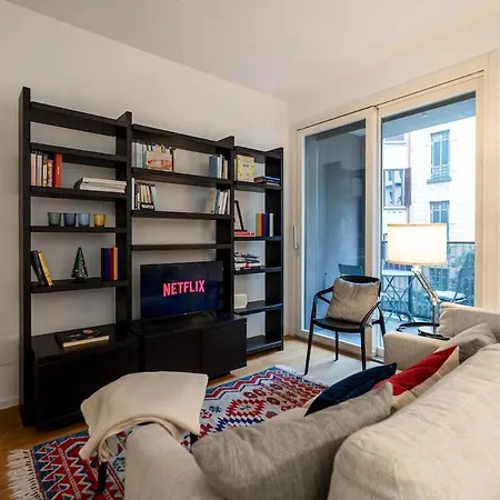 Апартаменты Duomo-sempione, Luxury With Balcony - M5