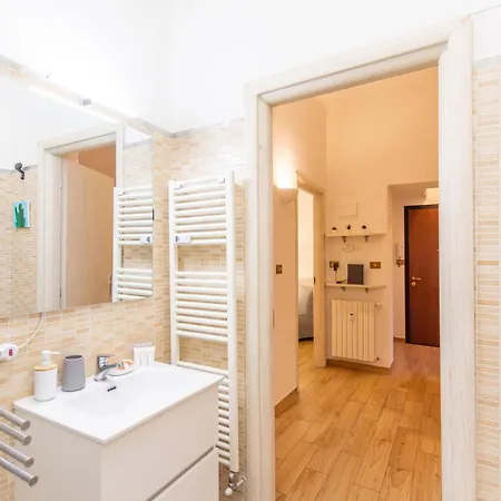 Daire I-host - Rombon 38