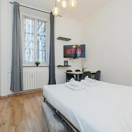 Palazzi - Silenzioso In Porta Venezia 아파트
