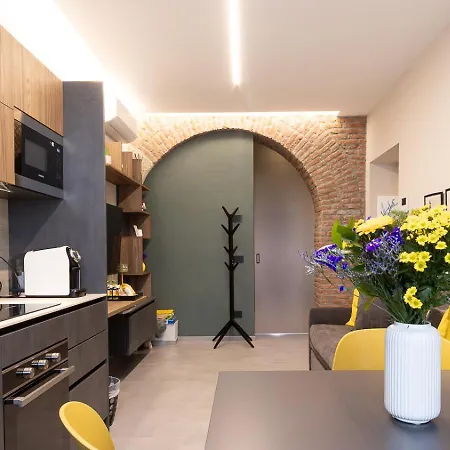 La Finestra Sul Naviglio Grande Apartment *