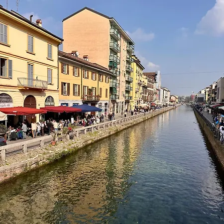 Aura Navigli * Милан