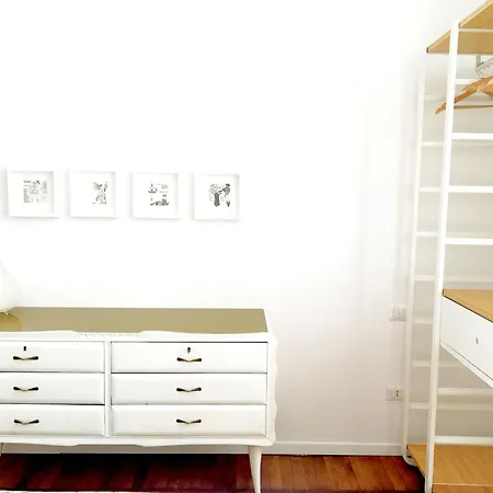 Casarudy-2 Bedrooms & Bathrooms Station Milánó