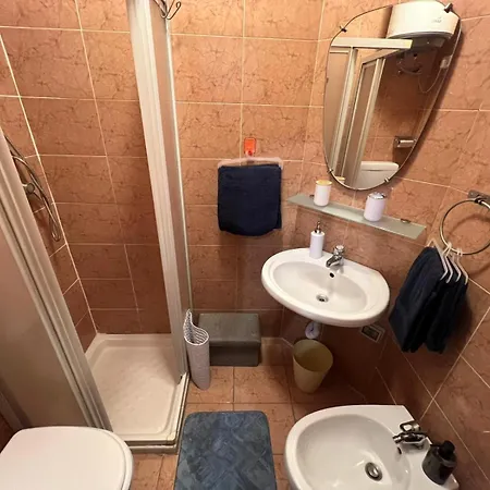 Nic House Apartment *