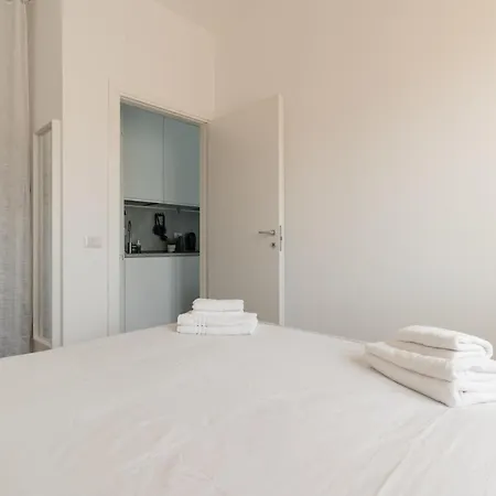 Guesthost - Comfy Balcony X4 Turro *