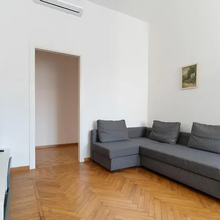 Apartamento Missori Via Torino Trilocale Nel Cuore Di