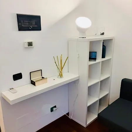 Navigli Comfort Metro Romolo Iulm & Unipol Forum Apartman Milánó