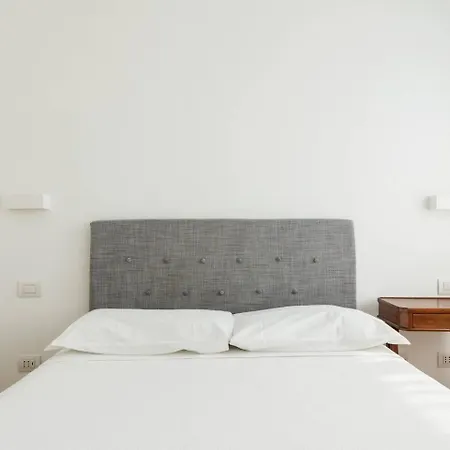 Da Simonetta Bilocale In Duomo Missori * מילאנו