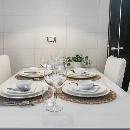Apartmán New Near Station 3 Bedroom *