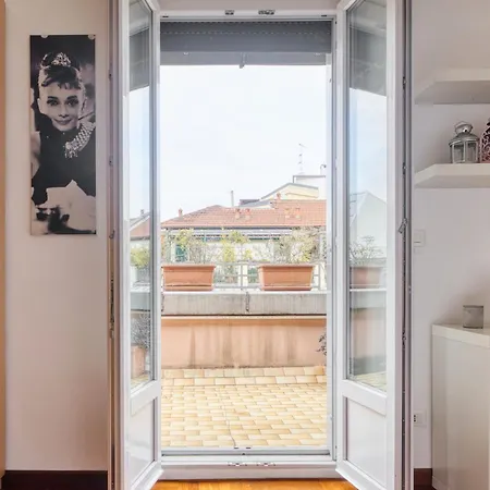 Apartment Just Urban - Bright And Modern Flat With Terrace